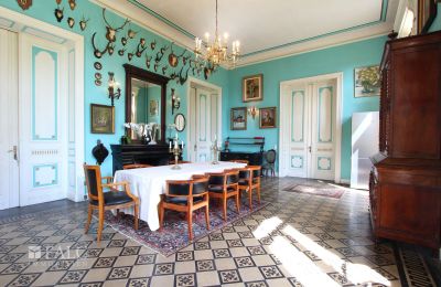 Kasteel te koop Fays, Wallonie, Großzügiges Küchenambiente mit Sonnenausrichtung