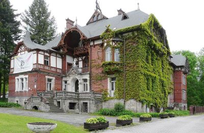 Historische villa te koop Kudowa-Zdrój, Zdrojowa 36, Neder-Silezië,, Zijaanzicht