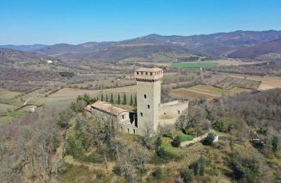 Château médiéval à vendre 06060 Pian di Marte, Torre D’Annibale, Ombrie:  Vue extérieure
