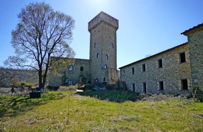 Château médiéval à vendre 06060 Pian di Marte, Torre D’Annibale, Ombrie:  Terrain