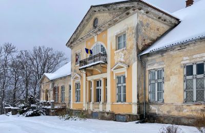 Manoir à vendre Gatarta, Gatartas Muiža, Vidzeme:  Vue latérale