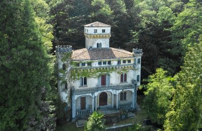 Propriétés, Célèbre villa sur le lac Majeur à Stresa