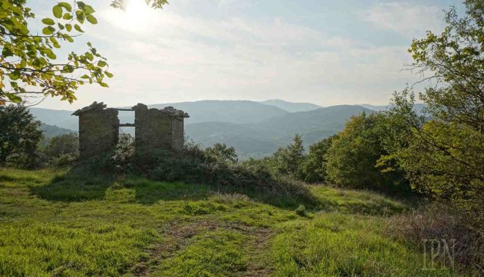 Ferme à vendre 06019 Preggio, Ombrie,  Italie