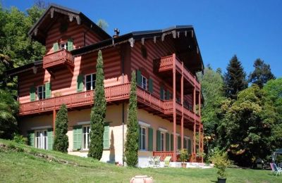 Historische villa te koop 28823 Ghiffa, Piemonte, Buitenaanzicht