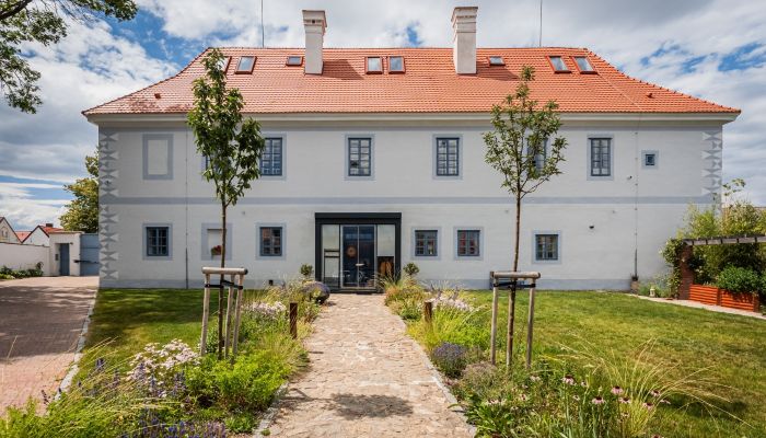 Kasteel te koop České Budějovice, Regio Zuid-Bohemen,  Tsjechische Republiek