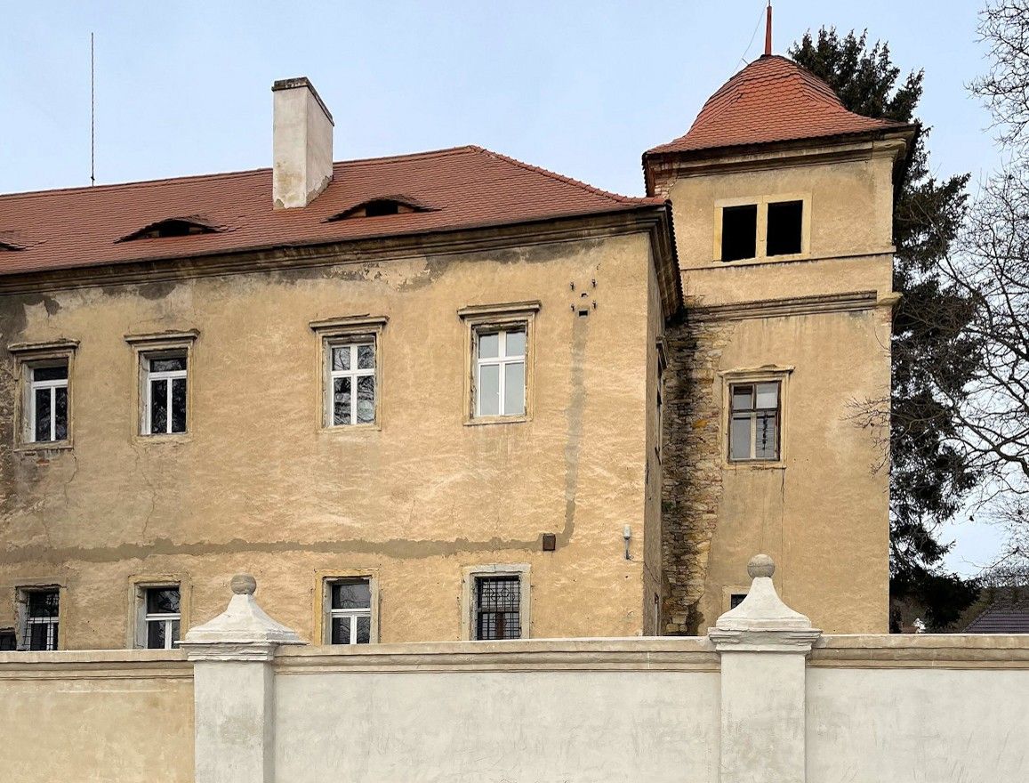 Images Renaissance kasteel bij Praag