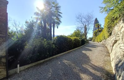 Historische villa te koop 28824 Oggebbio, Piemonte, Toegang
