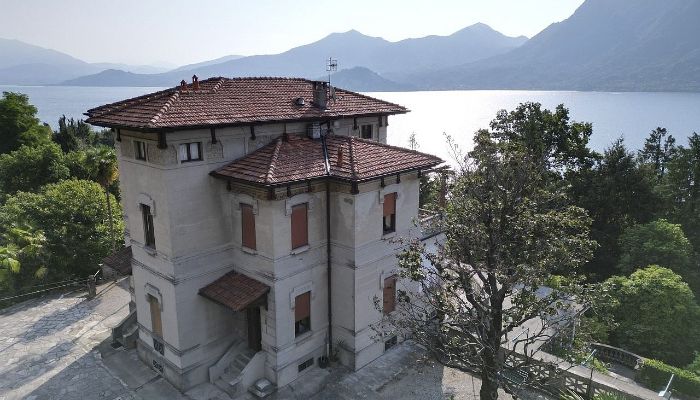 Historische villa te koop 28823 Ghiffa, Piemonte,  Italië