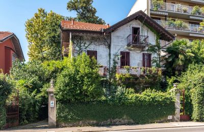 Historische villa te koop Verbano-Cusio-Ossola, Pallanza, Piemonte, Buitenaanzicht