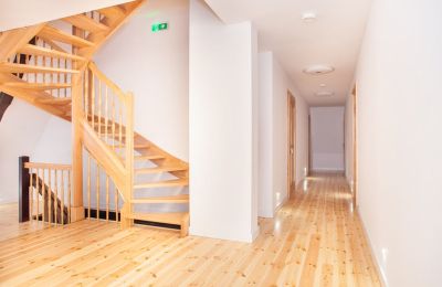 Landhuis te koop Sędzisław, Dwór w Sędzisławiu, Neder-Silezië, Bovenste etage