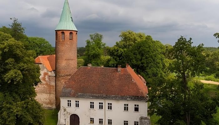 Château médiéval Karłowice, Voïvodie d'Opole