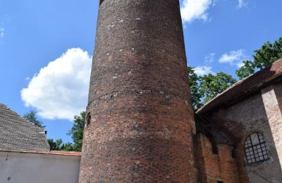 Château médiéval à vendre Karłowice, Zamek w Karłowicach, Voïvodie d'Opole:  Tour