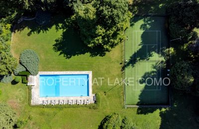 Villa historique à vendre Griante, Lombardie:  Shared Pool and Tennis cours