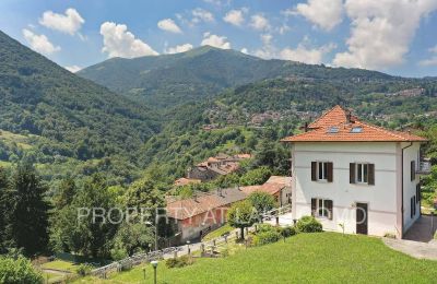 Historische villa te koop Dizzasco, Lombardije, Uitzicht 