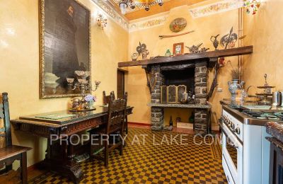 Historische villa te koop Dizzasco, Lombardije, Keuken