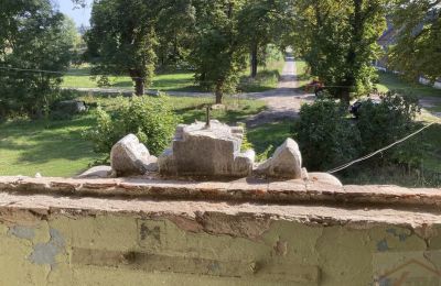 Kasteel te koop Cecenowo, Pałac w Cecenowie, Pommeren, Toegang