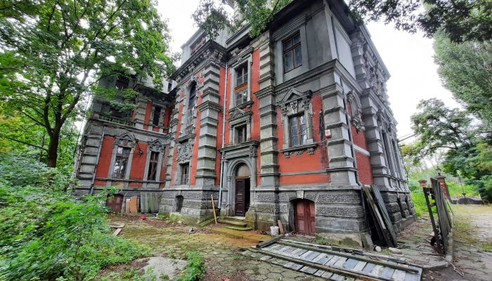 Kasteel te koop Tomaszów Mazowiecki, Łódź ,  Polen