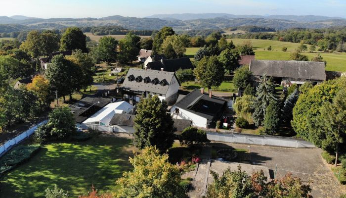 Landhuis te koop Levín, Ústecký kraj,  Tsjechische Republiek
