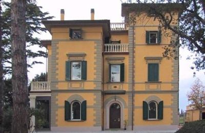 Demeure historique à vendre Terricciola, Toscane, Vue latérale