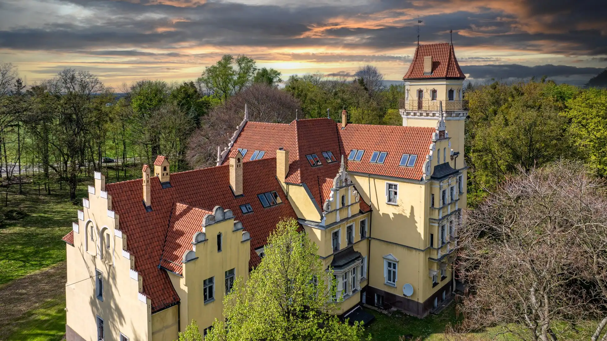 Photos Kompleks pałacowo-parkowy z XIX w. Ornontowice