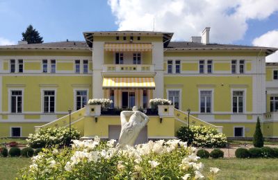Kasteel te koop Olsztyn, Ermland-Mazurië, Achteraanzicht