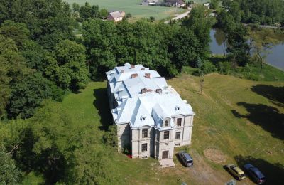 Kasteel te koop Więsławice, Koejavië-Pommeren, Dronefoto