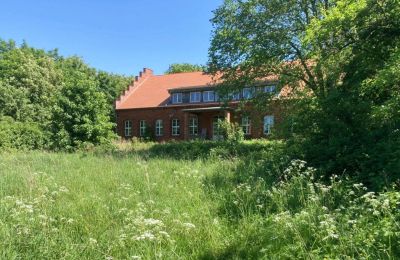 Landhuis te koop 17309 Fahrenwalde,  Friedrichhof 7-8, Mecklenburg-Vorpommern, Eigendom