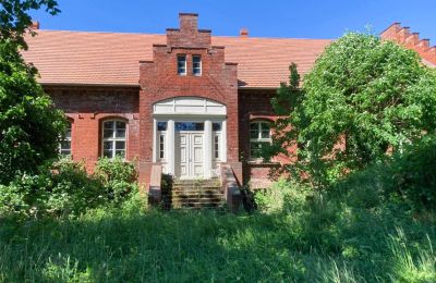 Landhuis te koop 17309 Fahrenwalde,  Friedrichhof 7-8, Mecklenburg-Vorpommern, Ingang