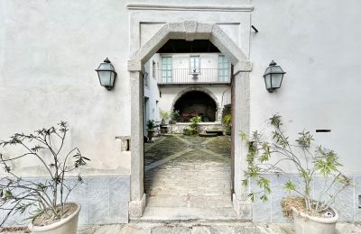 Landhuis te koop 28824 Oggebbio, Località Rancone, Piemonte, Ingang