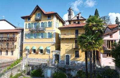 Historische villa te koop Bee, Piemonte, Fassade