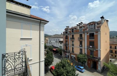 Kasteel appartement te koop Luino, Lombardije, Uitzicht 