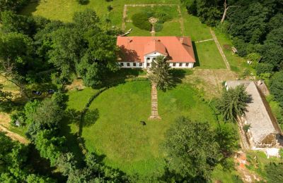 Landhuis te koop Rożnów, Dwór w Rożnowie, Klein-Polen, Dronefoto