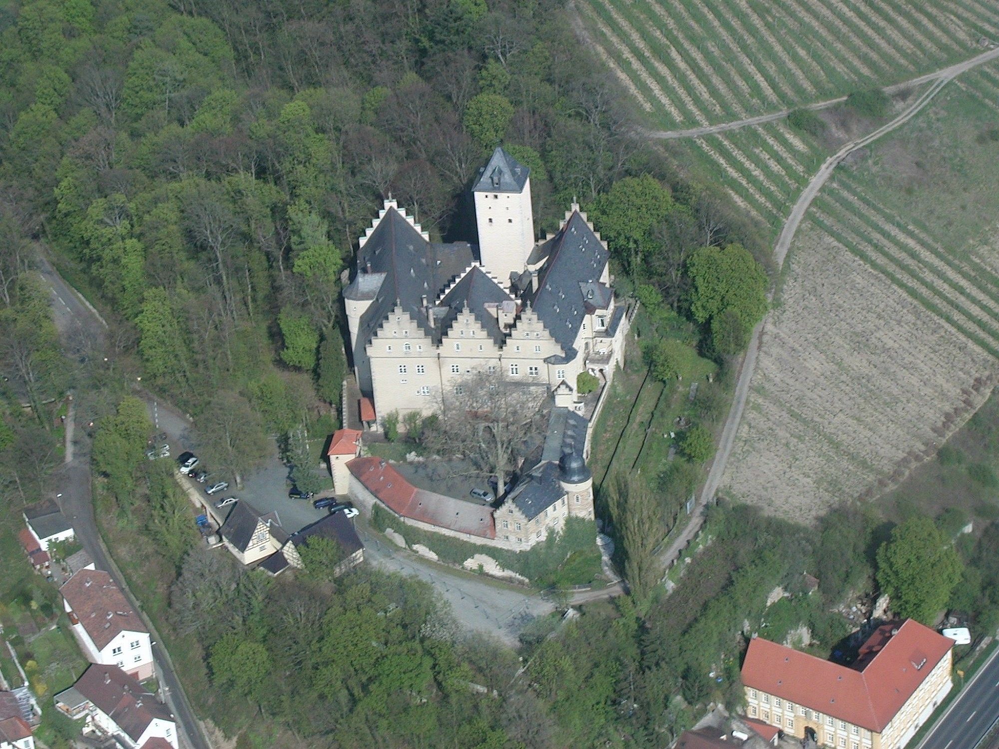 Images Kasteel met uitzicht op de Main nabij Schweinfurt