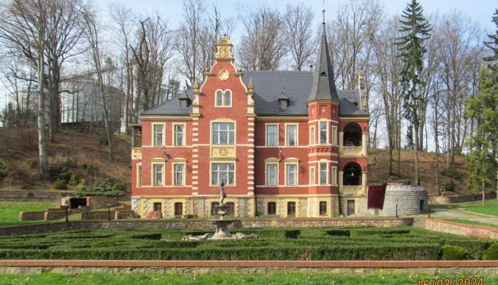 Kasteel te koop Ziębice, Neder-Silezië,  Polen