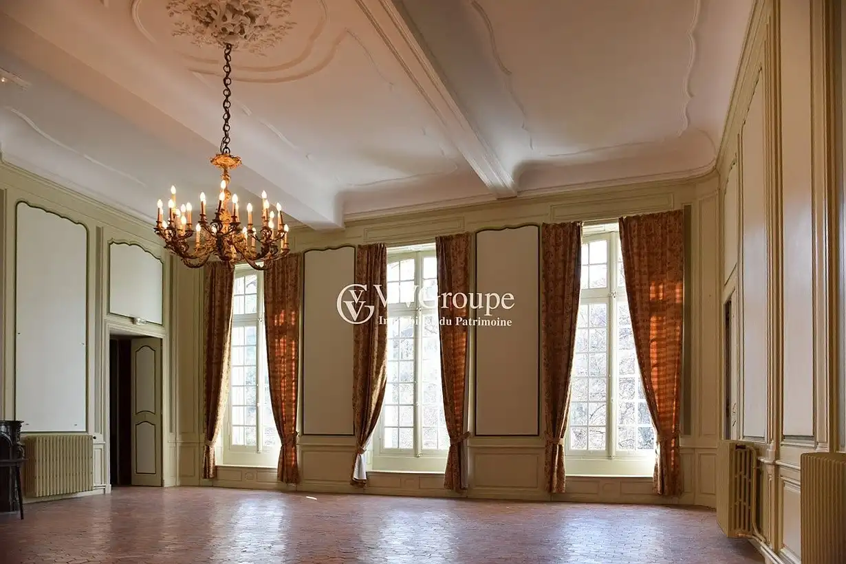 Photos Évêché du 17ème siècle avec orangerie aménagé en hôtel-restaurant, secteur Rennes le Château - Aude