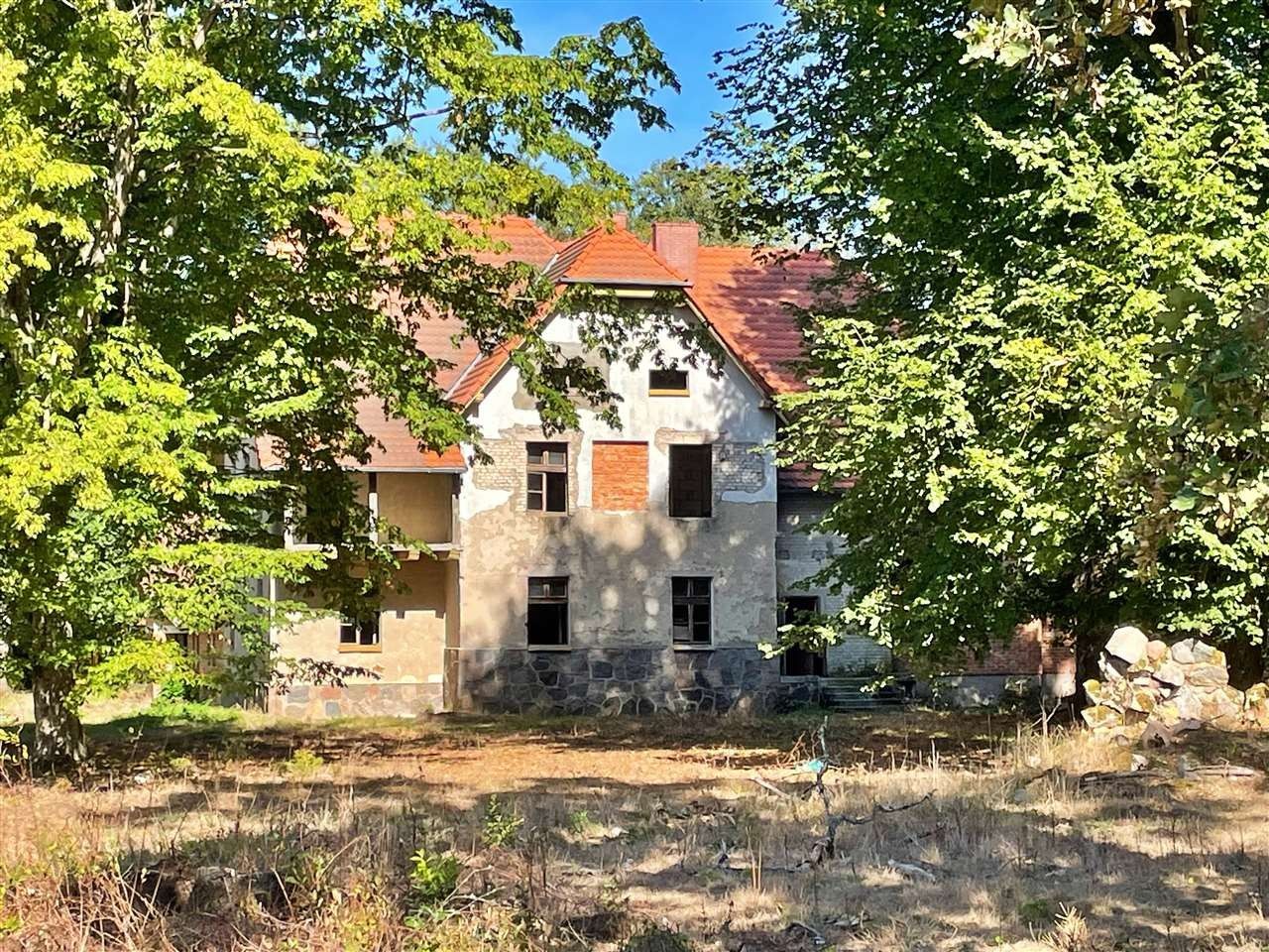 Images Oude boswachtershut aan het Hajka-meer in West-Pommeren