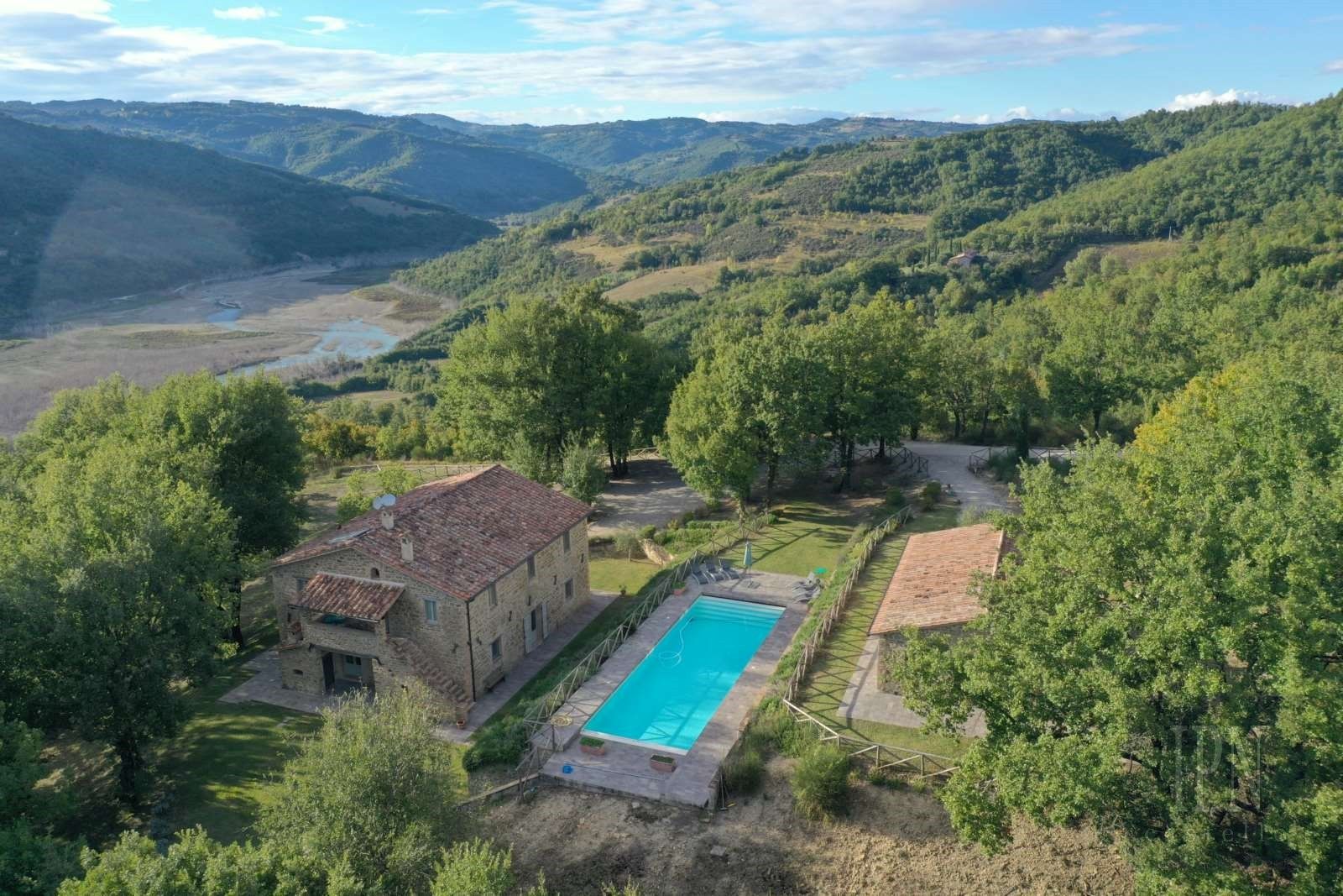 Images Boerderij bij Valfabbrica - een natuurparadijs in Umbrië