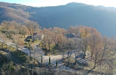 Landelijk huis te koop 06029 Valfabbrica, Umbria, Foto 21/49