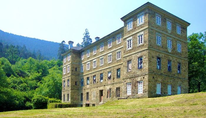 Historische villa te koop Castropol, Asturië,  Spanje