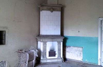 Kasteel te koop Dobrocin, Pałac w Dobrocinie, Ermland-Mazurië, Betegelde kachel