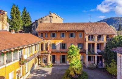 Historische villa te koop Miasino, Piemonte, Buitenaanzicht
