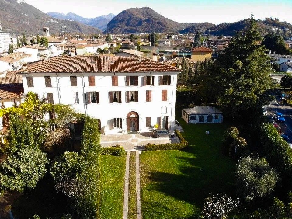 Images Villa Marchetti in Gavardo, Brescia