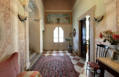 Historische villa te koop Italië, Ingangshal