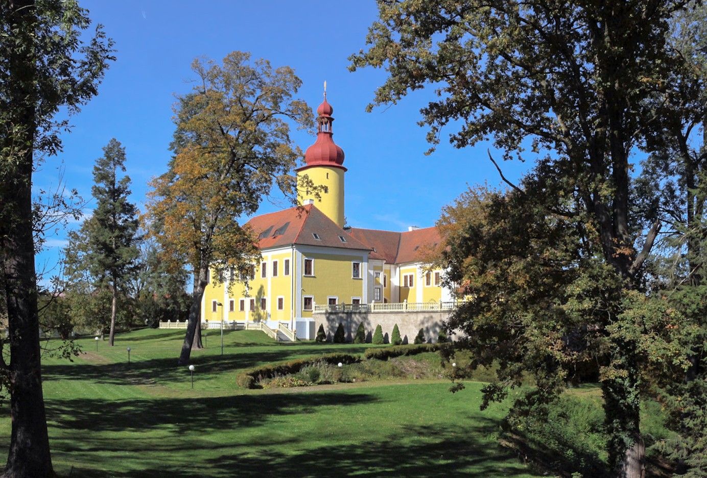 Photos Palais baroque avec tour Tchéquie du Sud
