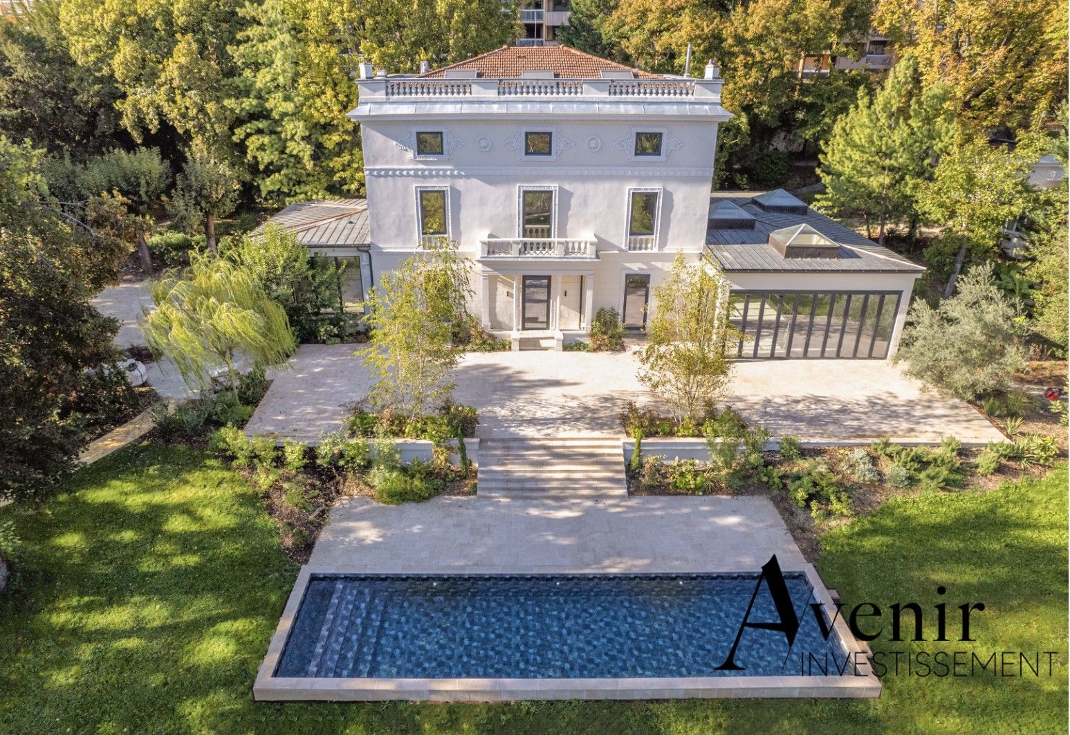 Photos Villa au bord de la Saône avec grand jardin