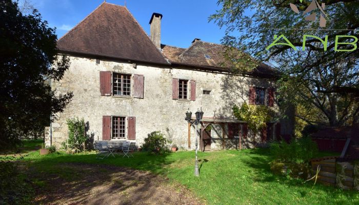 Landhuis te koop Busserolles, Nouvelle-Aquitaine,  Frankrijk