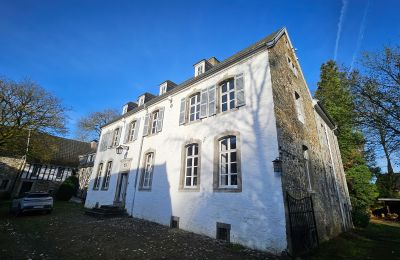 Kasteel te koop Astenet, Wallonie, das Herrenhaus, voll saniert 