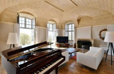 Kasteel te koop Uzès, Occitanie, Foto 6/45