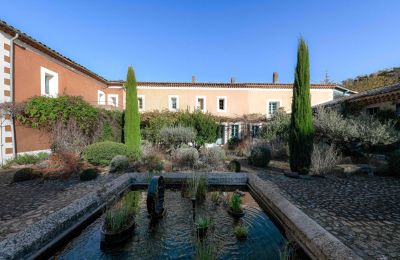 Landhuis te koop Uzès, Occitanie, Binnenplaats