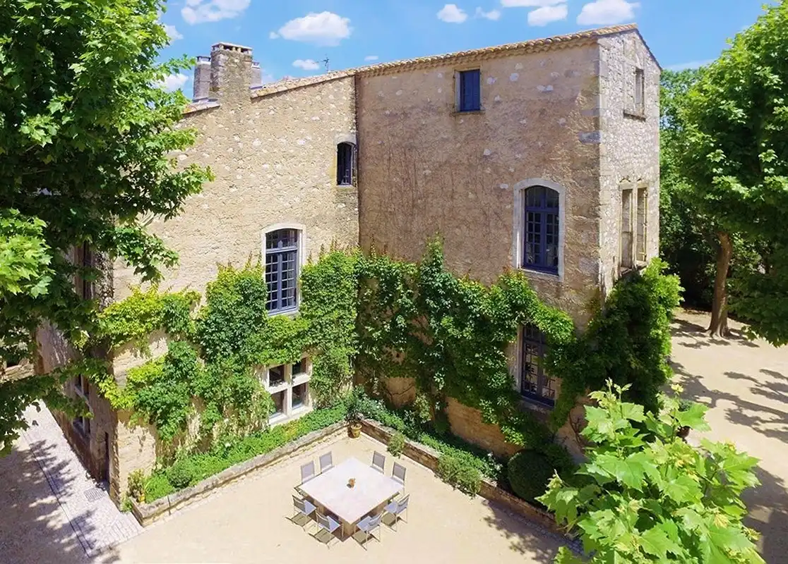 Images Château uit de 13e eeuw tussen Nîmes en Alès